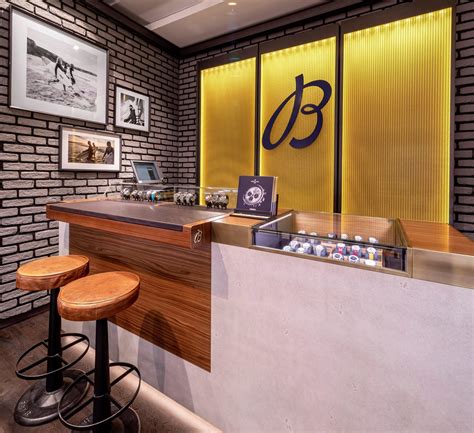 Official Breitling Boutique in Spain